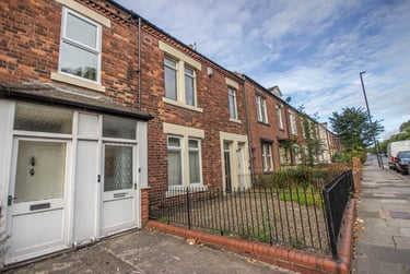 5 bed house, Claremont Road, Spital Tongues, Newcastle, NE24AN - Image 1